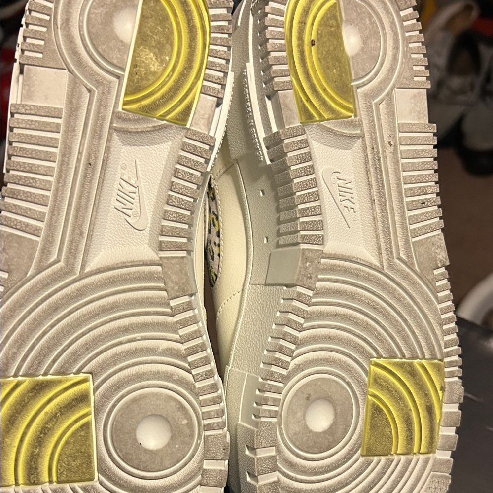 Nike White Air Force 1 Pixel SE with Patterned Leopard Accents - Picture 3 of 3